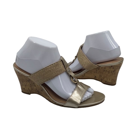 Mootsies Tootsies Mosadira Open Toe Gold Cork Wedge Heeled Sandal Size 9 Women’s - Picture 1 of 10